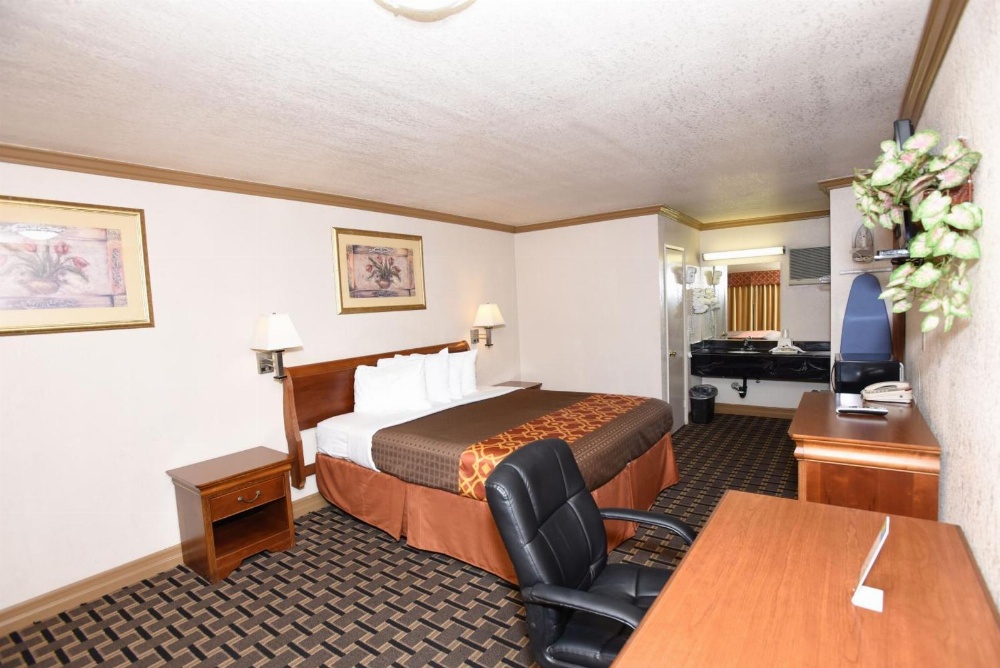 Best Budget Inn Anaheim Main image