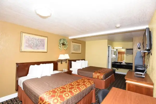 Best Budget Inn Anaheim 5