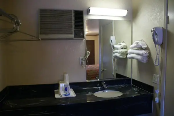 Best Budget Inn Anaheim 6